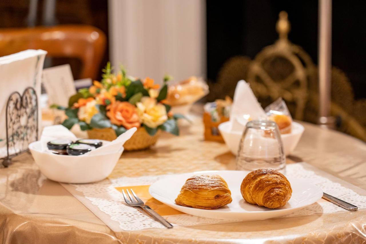 Real Borbone Bed & Breakfast Caserta Exterior photo